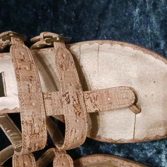 Van Eli women's natural cork and gold leather thongs, 9N but fit like 9M - Picture 2 of 7